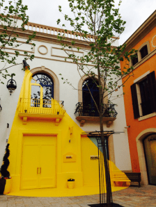 B,Spain LightN Yellow